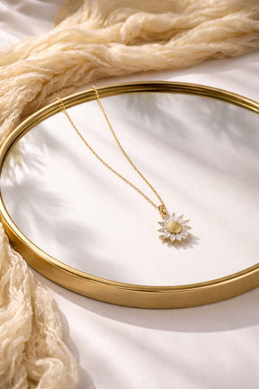 Colar de Girassol + Caixa com Flor Eterna